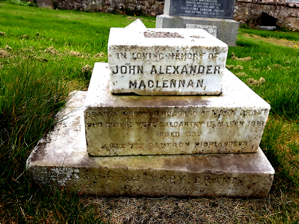 Photo of headstones/John Alexander MacLennan d1919 hdstn Croy chyd